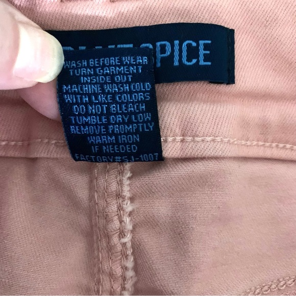 Barbie Pink shorts by blue spice stretchy mid waist dressy casual EUC size 5 - Picture 3 of 6